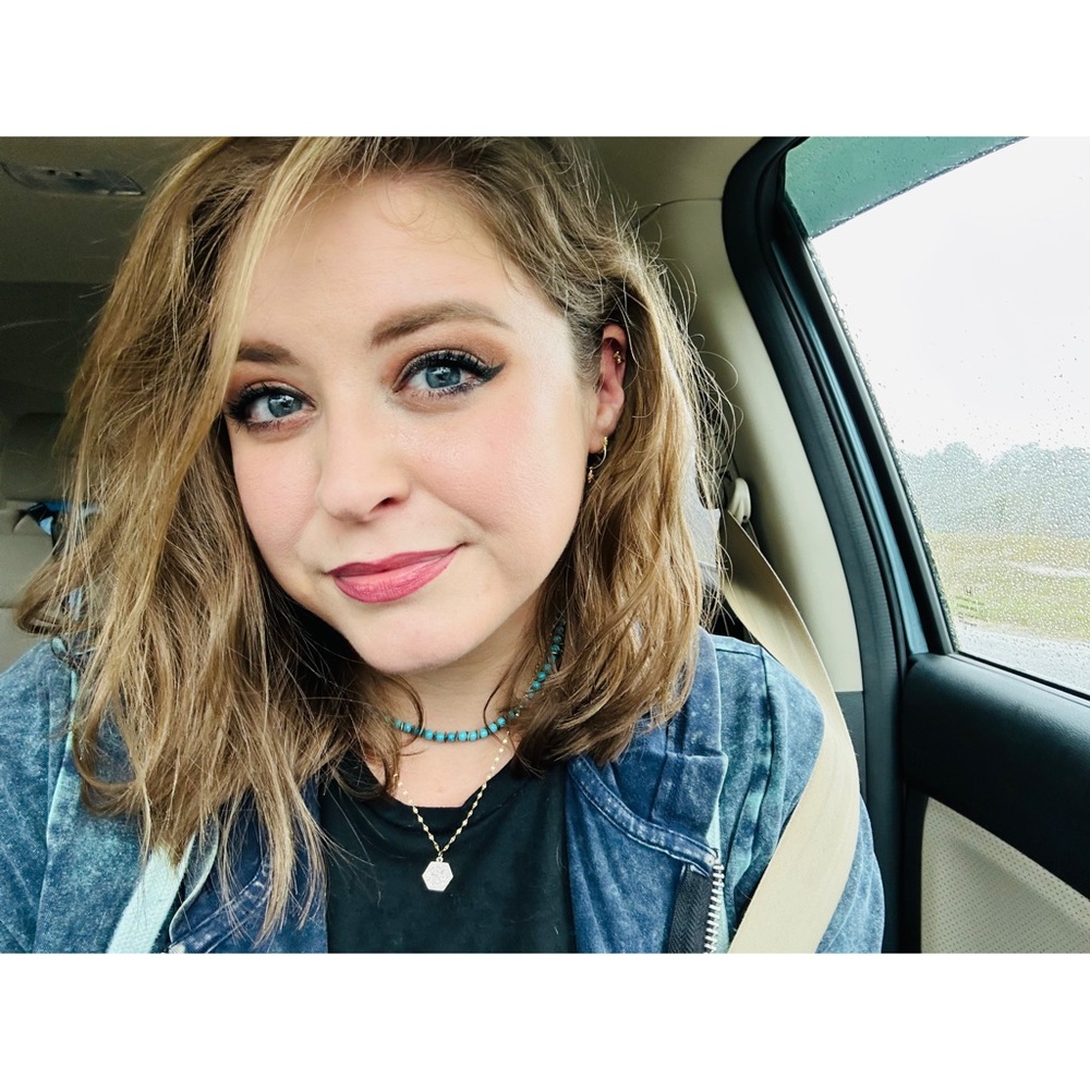 Meet your Posher, Molly